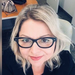 Meet your Posher, Antonella